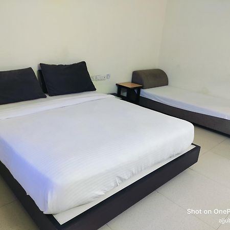 Hotel Sun N Step Club Amhedabad Dış mekan fotoğraf