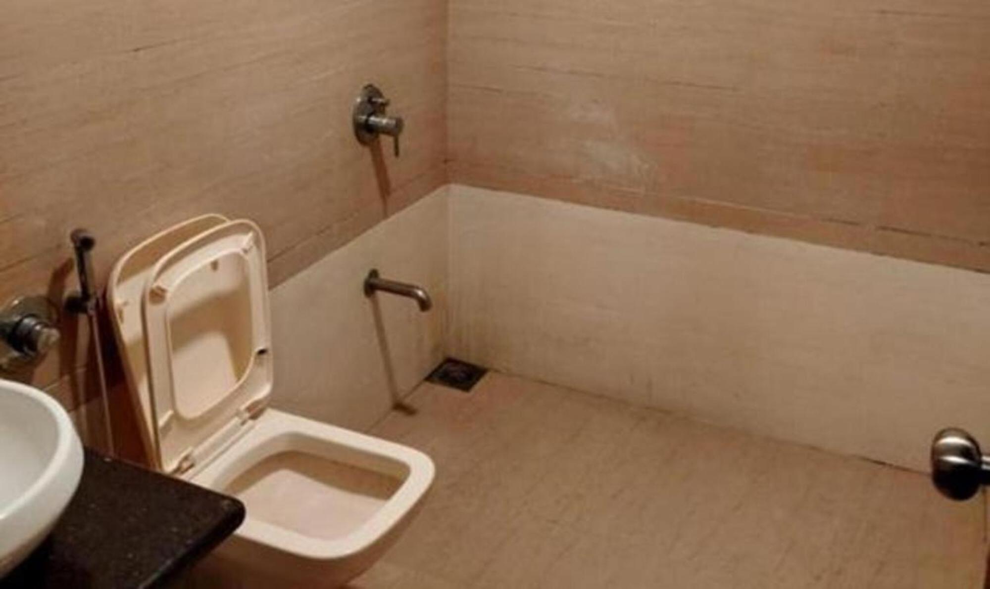 Hotel Sun N Step Club Amhedabad Dış mekan fotoğraf